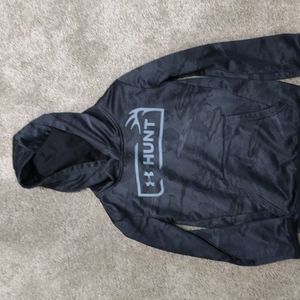 Boy's Under Armour Sweatshirt
